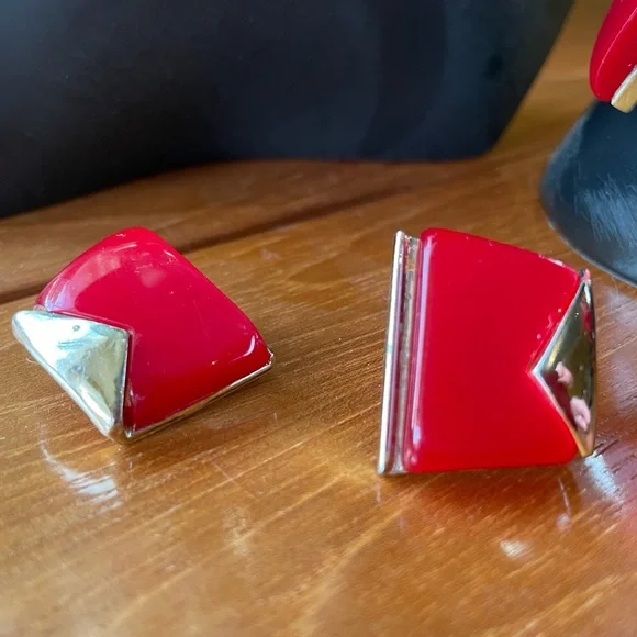 Charel Cherry Red & Silver Thermoset Parure- Necklace, Bracelet, Earrings, 1950s - Picture 8 of 16